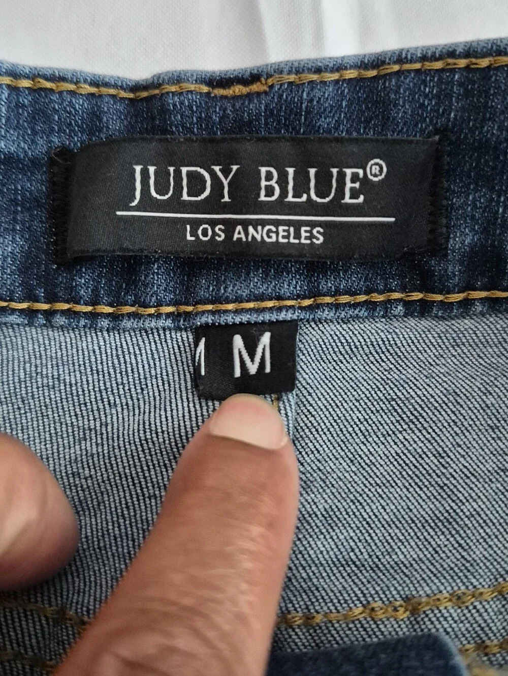 Judy Blue Classic Dark Blue Denim Shorts Sz Small - Picture 3 of 7